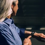 تصویر ساعت هوشمند 46 میلی متری اپل مدل Series 11 Aluminum Case با بند سیلیکونی - سایت حامی تک